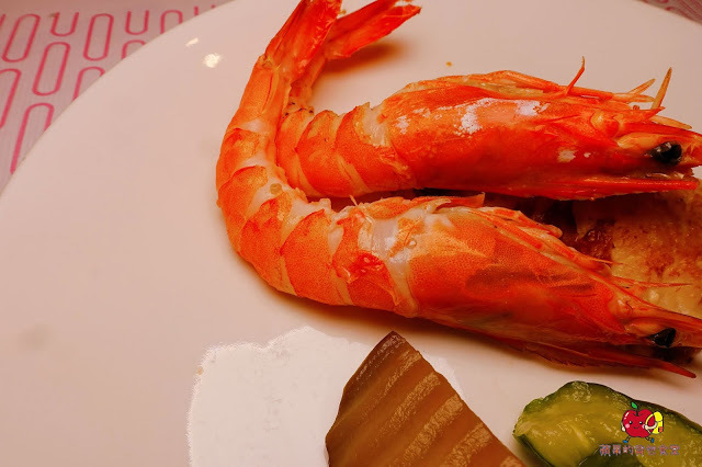 [食記] 新竹竹北-樂槑(同音梅)生活鐵板燒餐廳 充滿膠質滷肉飯香氣四溢 超嫩口菲力牛排充滿奶油香 新鮮Q彈花枝 平價鐵板燒便當