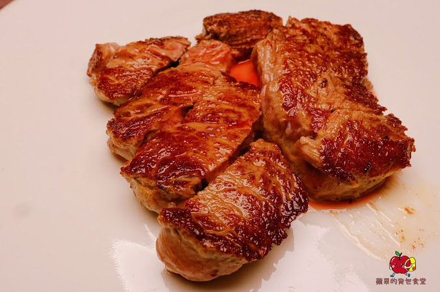 [食記] 新竹竹北-樂槑(同音梅)生活鐵板燒餐廳 充滿膠質滷肉飯香氣四溢 超嫩口菲力牛排充滿奶油香 新鮮Q彈花枝 平價鐵板燒便當