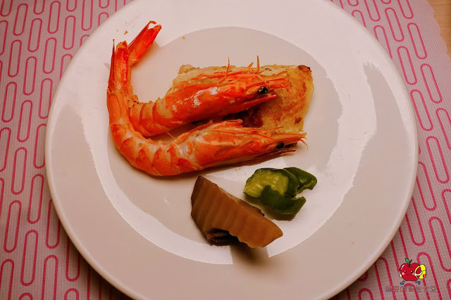 [食記] 新竹竹北-樂槑(同音梅)生活鐵板燒餐廳 充滿膠質滷肉飯香氣四溢 超嫩口菲力牛排充滿奶油香 新鮮Q彈花枝 平價鐵板燒便當