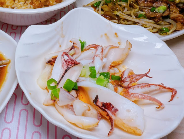 [食記] 新竹竹北-樂槑(同音梅)生活鐵板燒餐廳 充滿膠質滷肉飯香氣四溢 超嫩口菲力牛排充滿奶油香 新鮮Q彈花枝 平價鐵板燒便當