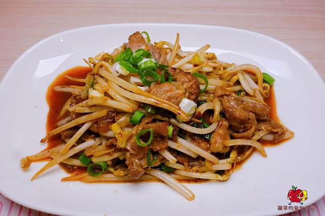 [食記] 新竹竹北-樂槑(同音梅)生活鐵板燒餐廳 充滿膠質滷肉飯香氣四溢 超嫩口菲力牛排充滿奶油香 新鮮Q彈花枝 平價鐵板燒便當