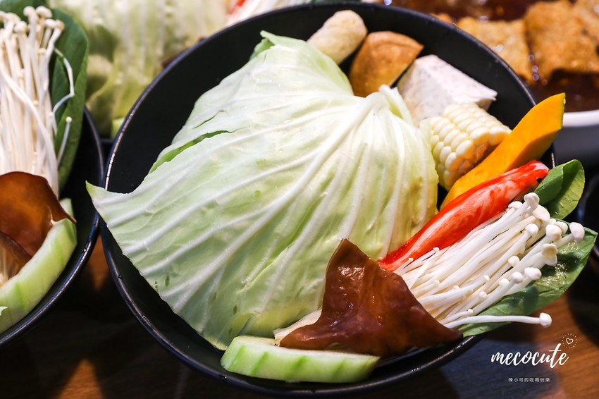 Mi寶涮涮鍋,Mi寶涮涮鍋士林,Mi寶涮涮鍋天母,Mi寶涮涮鍋菜單,Mi寶涮涮鍋評價,台北,台北火鍋,店貓 @陳小可的吃喝玩樂