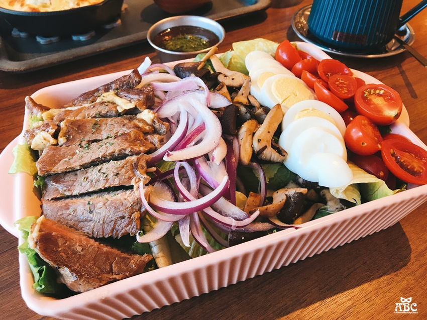 新竹美食|La Kaffa六角咖啡，適合約會聚餐，停車方便！