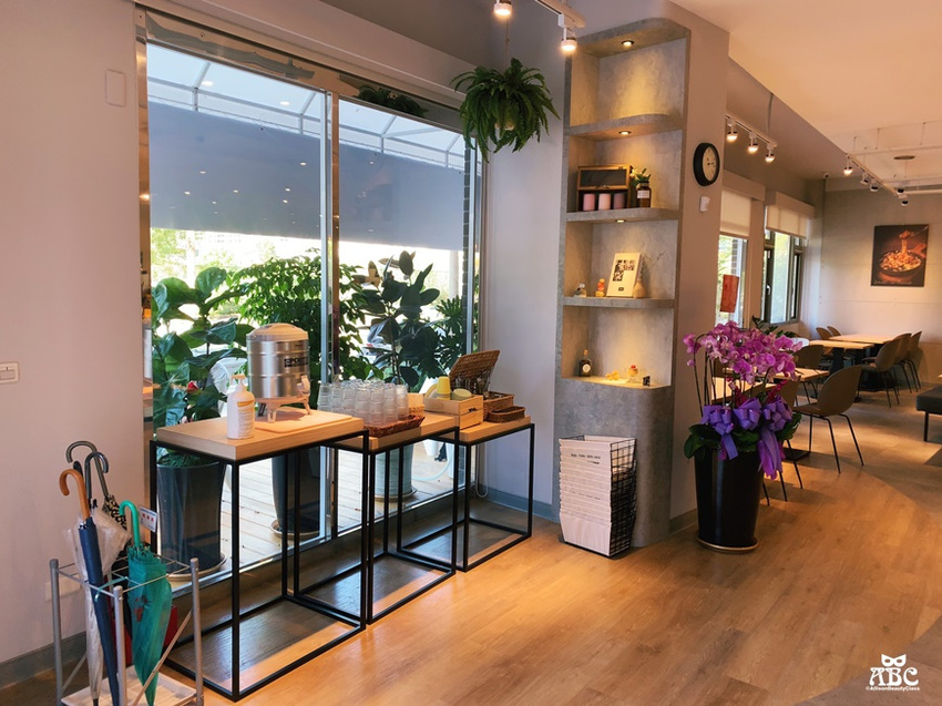 新竹美食|La Kaffa六角咖啡，適合約會聚餐，停車方便！