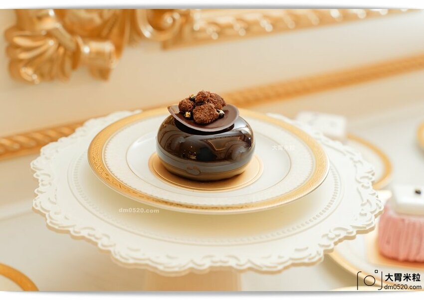 Google評價4.9分的台北東區隱藏甜點,Gelovery Gift 蒟若妮頂級法式甜點店,法國藍帶主廚推出冬季新品肉桂捲x草莓奶霜蛋糕開賣囉~來趟一日偽貴婦下午茶！台北大安區甜點推薦,捷運忠孝敦化