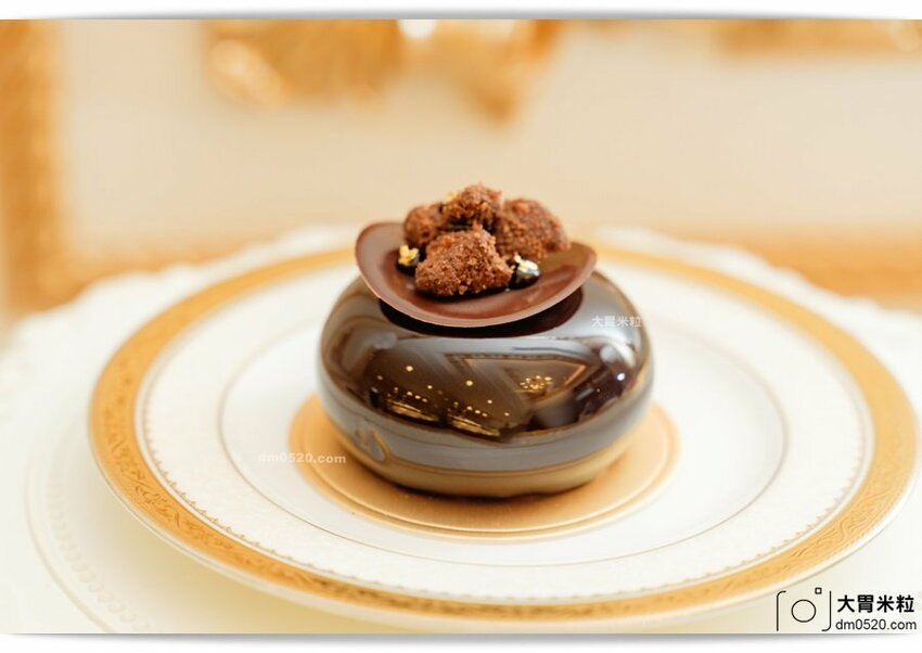 Google評價4.9分的台北東區隱藏甜點,Gelovery Gift 蒟若妮頂級法式甜點店,法國藍帶主廚推出冬季新品肉桂捲x草莓奶霜蛋糕開賣囉~來趟一日偽貴婦下午茶！台北大安區甜點推薦,捷運忠孝敦化