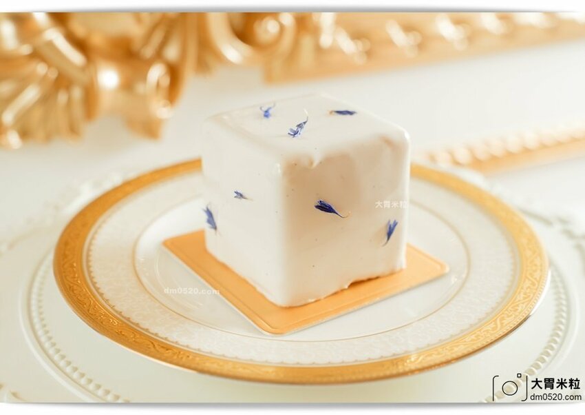 Google評價4.9分的台北東區隱藏甜點,Gelovery Gift 蒟若妮頂級法式甜點店,法國藍帶主廚推出冬季新品肉桂捲x草莓奶霜蛋糕開賣囉~來趟一日偽貴婦下午茶！台北大安區甜點推薦,捷運忠孝敦化