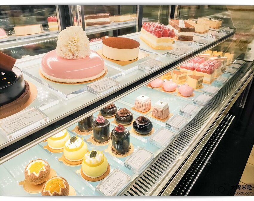 Google評價4.9分的台北東區隱藏甜點,Gelovery Gift 蒟若妮頂級法式甜點店,法國藍帶主廚推出冬季新品肉桂捲x草莓奶霜蛋糕開賣囉~來趟一日偽貴婦下午茶！台北大安區甜點推薦,捷運忠孝敦化