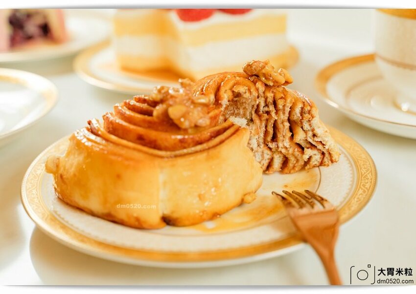 Google評價4.9分的台北東區隱藏甜點,Gelovery Gift 蒟若妮頂級法式甜點店,法國藍帶主廚推出冬季新品肉桂捲x草莓奶霜蛋糕開賣囉~來趟一日偽貴婦下午茶！台北大安區甜點推薦,捷運忠孝敦化