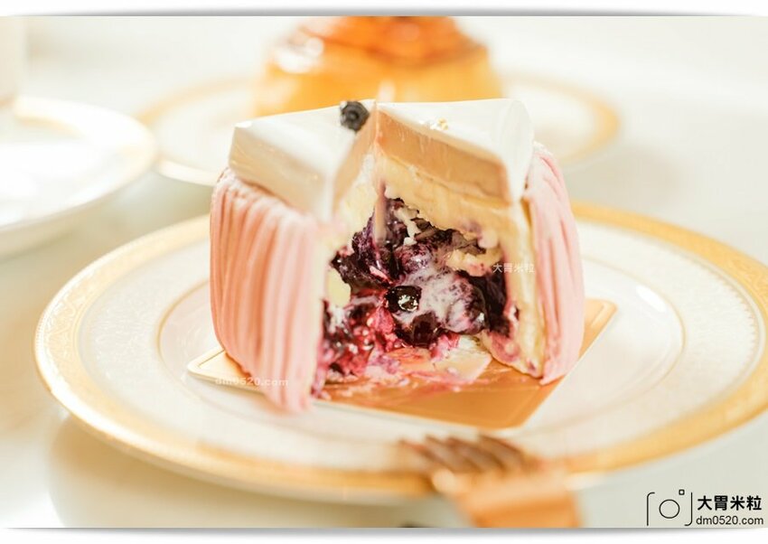 Google評價4.9分的台北東區隱藏甜點,Gelovery Gift 蒟若妮頂級法式甜點店,法國藍帶主廚推出冬季新品肉桂捲x草莓奶霜蛋糕開賣囉~來趟一日偽貴婦下午茶！台北大安區甜點推薦,捷運忠孝敦化