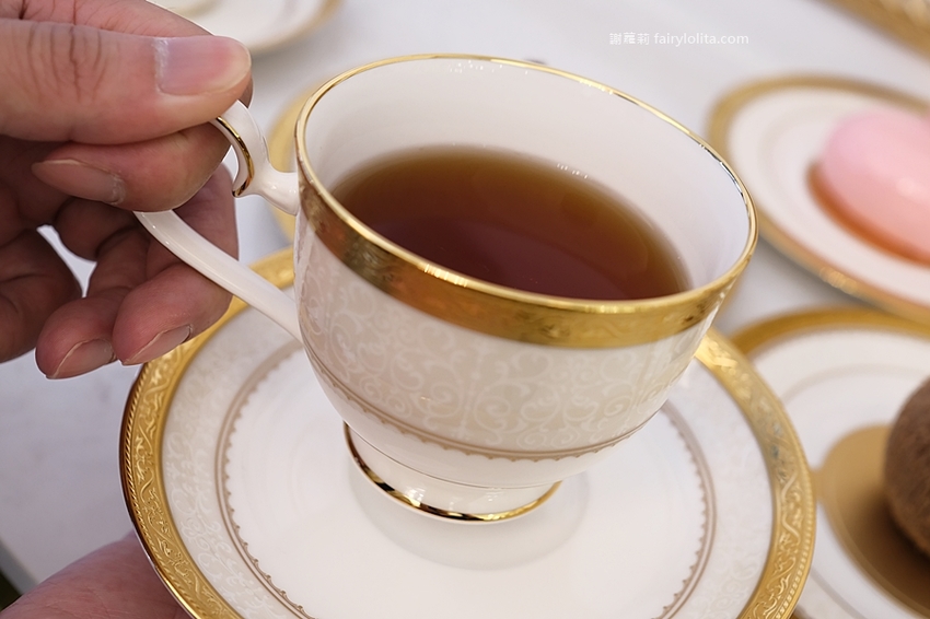 Gelovery Gift 蒟若妮法式甜點店。東區甜點推薦 留法藍帶主廚、網友大讚「台北最美甜點」! @蹦啾♥謝蘿莉 La vie heureuse