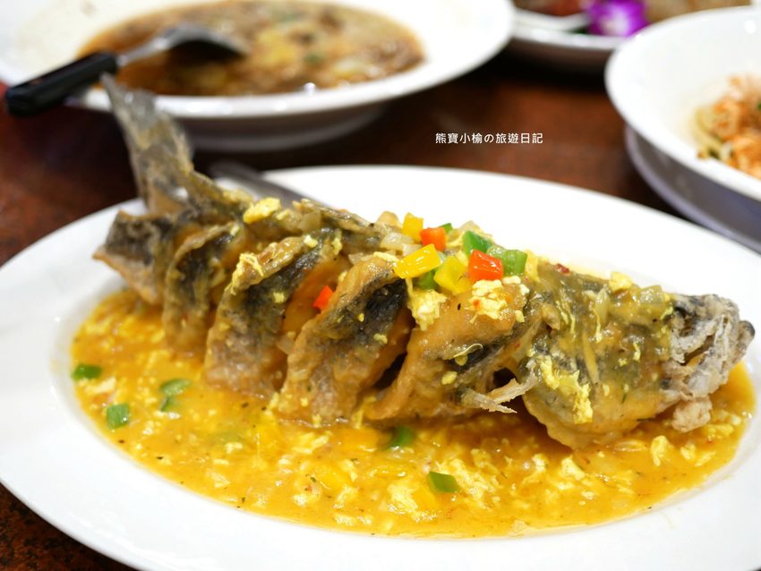 【台中北屯美食】頂園燒鵝担仔廚房太原店，婚宴中式桌菜品嚐心得紀錄，餐廳附免費大型停車場，近太原火車站。 @熊寶小榆の旅遊日記