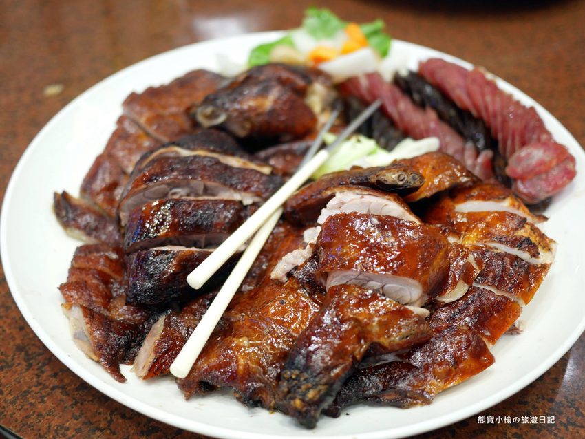 【台中北屯美食】頂園燒鵝担仔廚房太原店，婚宴中式桌菜品嚐心得紀錄，餐廳附免費大型停車場，近太原火車站。 @熊寶小榆の旅遊日記