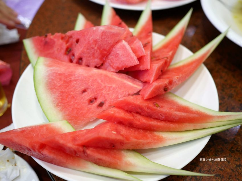 【台中北屯美食】頂園燒鵝担仔廚房太原店，婚宴中式桌菜品嚐心得紀錄，餐廳附免費大型停車場，近太原火車站。 @熊寶小榆の旅遊日記