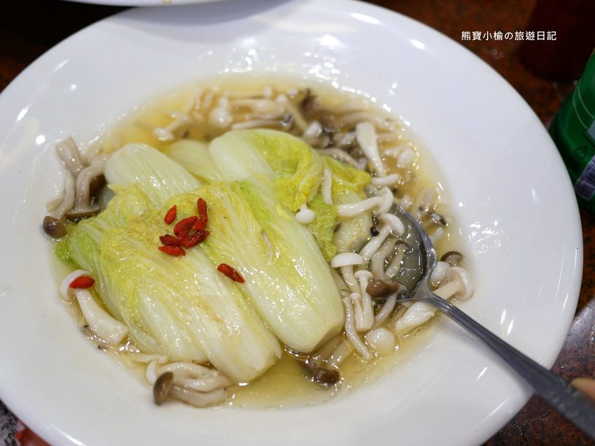 【台中北屯美食】頂園燒鵝担仔廚房太原店，婚宴中式桌菜品嚐心得紀錄，餐廳附免費大型停車場，近太原火車站。 @熊寶小榆の旅遊日記