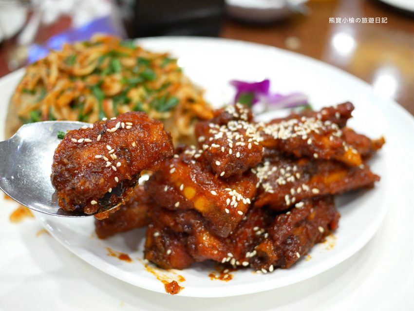 【台中北屯美食】頂園燒鵝担仔廚房太原店，婚宴中式桌菜品嚐心得紀錄，餐廳附免費大型停車場，近太原火車站。 @熊寶小榆の旅遊日記