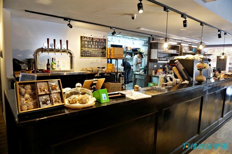 【行天宮站】高達4.7顆星好評的隱藏版咖啡廳,從早午餐到正餐都有供應,而且全都好吃!去過一次就成主顧!