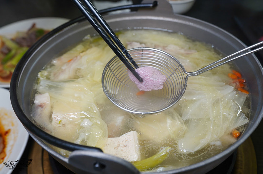 台南羊肉羊肉爐》咩 灣裡羊肉店,台灣極品全羊料理,無羶清燉羊泉羊肉爐 @緹雅瑪 美食旅遊趣