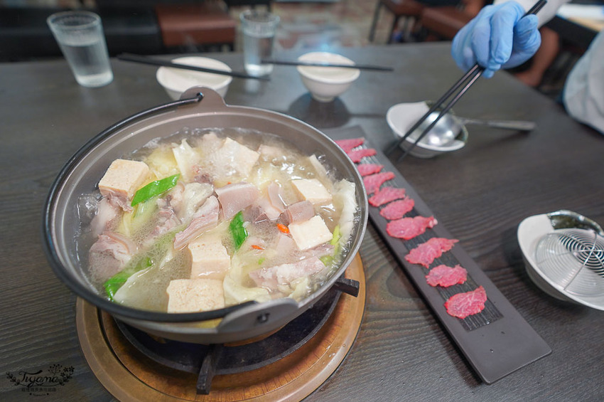 台南羊肉羊肉爐》咩 灣裡羊肉店,台灣極品全羊料理,無羶清燉羊泉羊肉爐 @緹雅瑪 美食旅遊趣