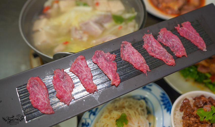 台南羊肉羊肉爐》咩 灣裡羊肉店,台灣極品全羊料理,無羶清燉羊泉羊肉爐 @緹雅瑪 美食旅遊趣