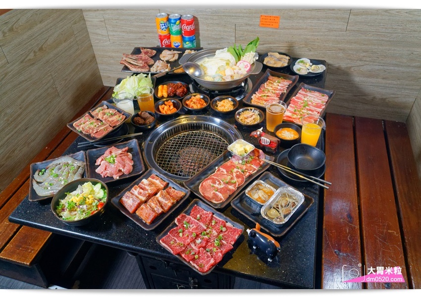 台北宵夜場推薦,醬太郎日式燒肉 吃到飽,午餐549/晚餐.假日649/免收服務費,招牌牛舌/松阪豬/羊排/韓式炸雞/啤酒無限暢飲,中山站燒肉推薦 - 大胃米粒 DAVID & MILLY