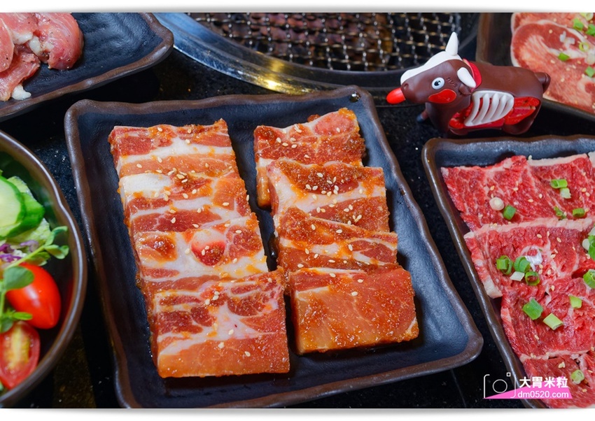 台北宵夜場推薦,醬太郎日式燒肉 吃到飽,午餐549/晚餐.假日649/免收服務費,招牌牛舌/松阪豬/羊排/韓式炸雞/啤酒無限暢飲,中山站燒肉推薦 - 大胃米粒 DAVID & MILLY