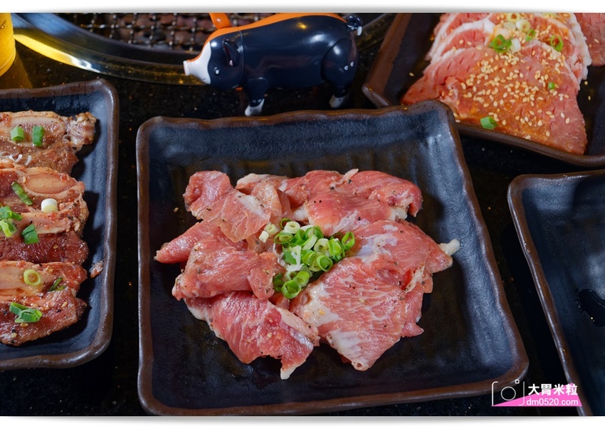 台北宵夜場推薦,醬太郎日式燒肉 吃到飽,午餐549/晚餐.假日649/免收服務費,招牌牛舌/松阪豬/羊排/韓式炸雞/啤酒無限暢飲,中山站燒肉推薦 - 大胃米粒 DAVID & MILLY