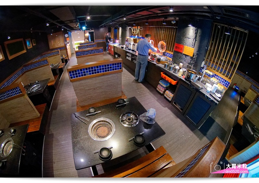 台北宵夜場推薦,醬太郎日式燒肉 吃到飽,午餐549/晚餐.假日649/免收服務費,招牌牛舌/松阪豬/羊排/韓式炸雞/啤酒無限暢飲,中山站燒肉推薦 - 大胃米粒 DAVID & MILLY