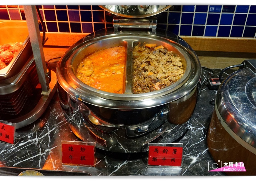 台北宵夜場推薦,醬太郎日式燒肉 吃到飽,午餐549/晚餐.假日649/免收服務費,招牌牛舌/松阪豬/羊排/韓式炸雞/啤酒無限暢飲,中山站燒肉推薦 - 大胃米粒 DAVID & MILLY