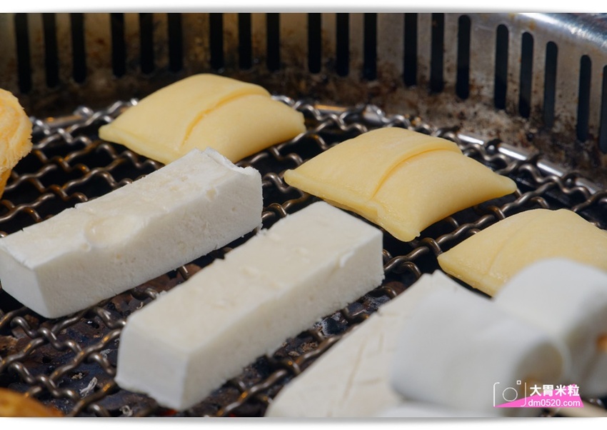 台北宵夜場推薦,醬太郎日式燒肉 吃到飽,午餐549/晚餐.假日649/免收服務費,招牌牛舌/松阪豬/羊排/韓式炸雞/啤酒無限暢飲,中山站燒肉推薦 - 大胃米粒 DAVID & MILLY