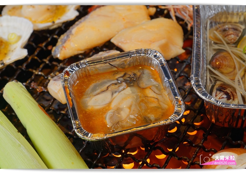 台北宵夜場推薦,醬太郎日式燒肉 吃到飽,午餐549/晚餐.假日649/免收服務費,招牌牛舌/松阪豬/羊排/韓式炸雞/啤酒無限暢飲,中山站燒肉推薦 - 大胃米粒 DAVID & MILLY