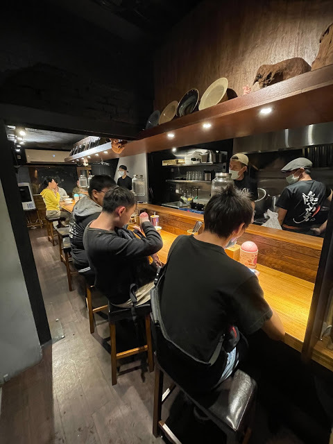 【台北餐廳 |中山區】隱家拉麵 赤峰店，美味拉麵，豪華叉燒拼盤