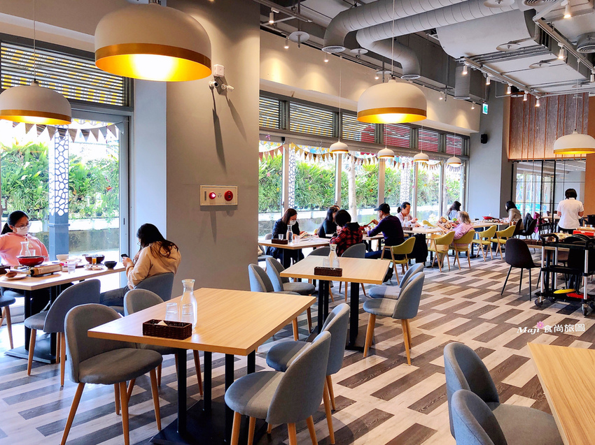 劉震川韓潮吧大直旗艦店   