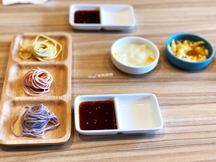 劉震川韓潮吧大直旗艦店   