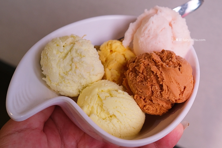 蒙古紅 蒙古火鍋（桃園店）。桃園火鍋吃到飽 超狂！一人只要550元，近150種食材讓你無限呷免驚！ @蹦啾♥謝蘿莉 La vie heureuse