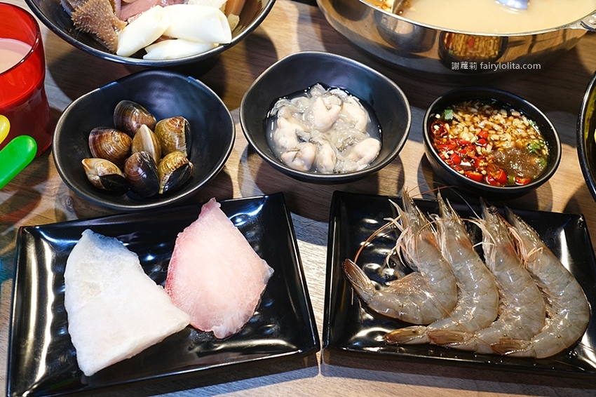 蒙古紅 蒙古火鍋（桃園店）。桃園火鍋吃到飽 超狂！一人只要550元，近150種食材讓你無限呷免驚！ @蹦啾♥謝蘿莉 La vie heureuse