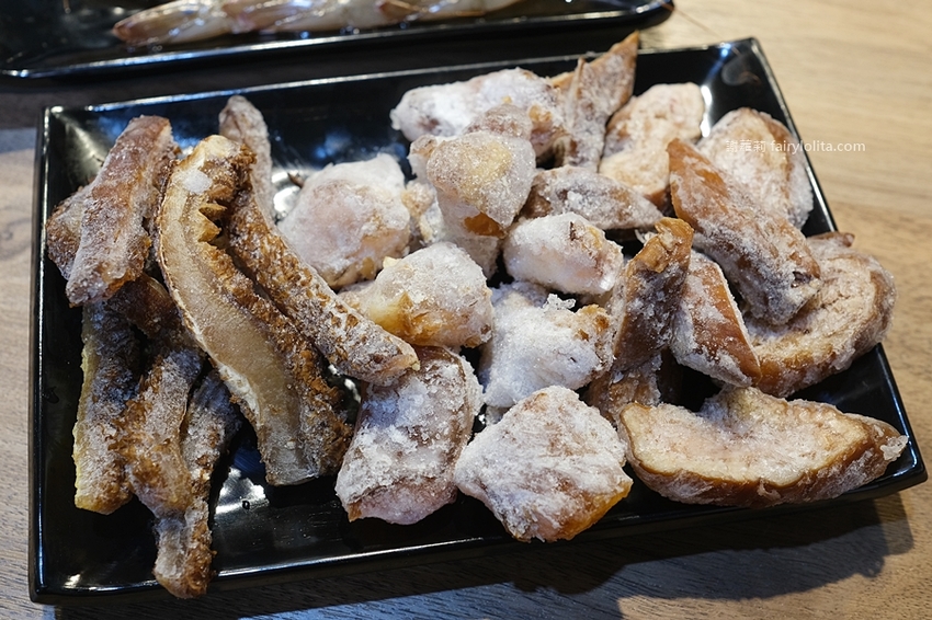 蒙古紅 蒙古火鍋（桃園店）。桃園火鍋吃到飽 超狂！一人只要550元，近150種食材讓你無限呷免驚！ @蹦啾♥謝蘿莉 La vie heureuse