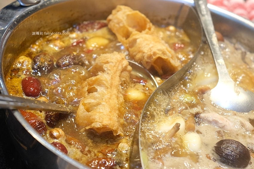 蒙古紅 蒙古火鍋（桃園店）。桃園火鍋吃到飽 超狂！一人只要550元，近150種食材讓你無限呷免驚！ @蹦啾♥謝蘿莉 La vie heureuse