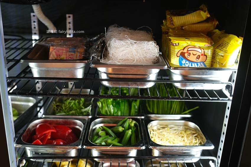 蒙古紅 蒙古火鍋（桃園店）。桃園火鍋吃到飽 超狂！一人只要550元，近150種食材讓你無限呷免驚！ @蹦啾♥謝蘿莉 La vie heureuse