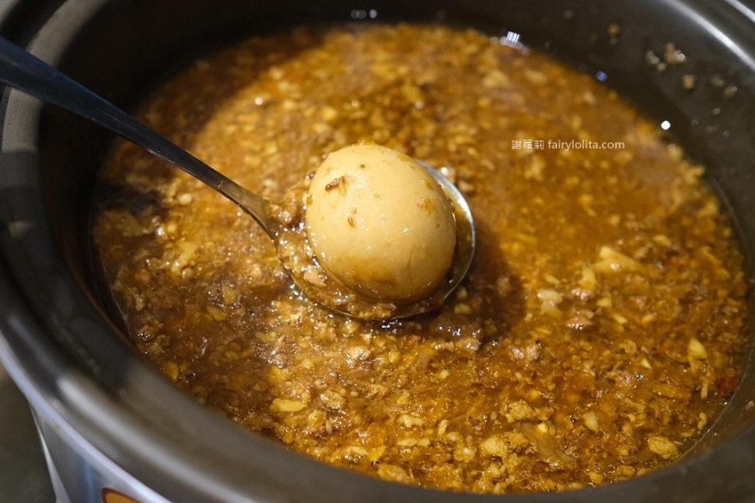 蒙古紅 蒙古火鍋（桃園店）。桃園火鍋吃到飽 超狂！一人只要550元，近150種食材讓你無限呷免驚！ @蹦啾♥謝蘿莉 La vie heureuse