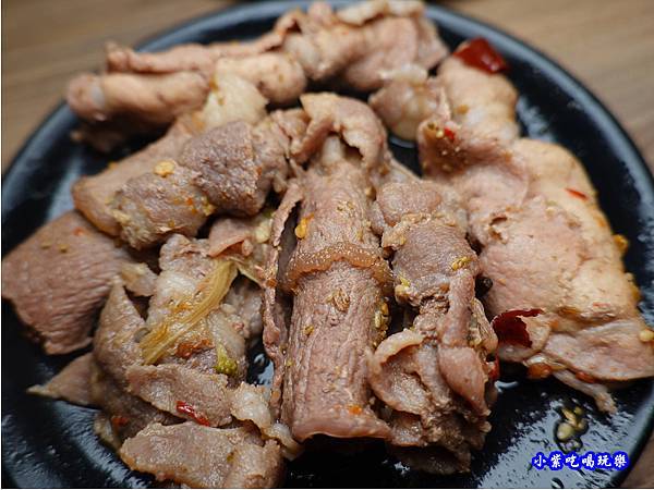 肉肉吃到飽-蒙古紅蒙古火鍋桃園店 (1).jpg
