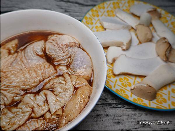 蒙古紅8兩去骨雞腿排 (3).jpg