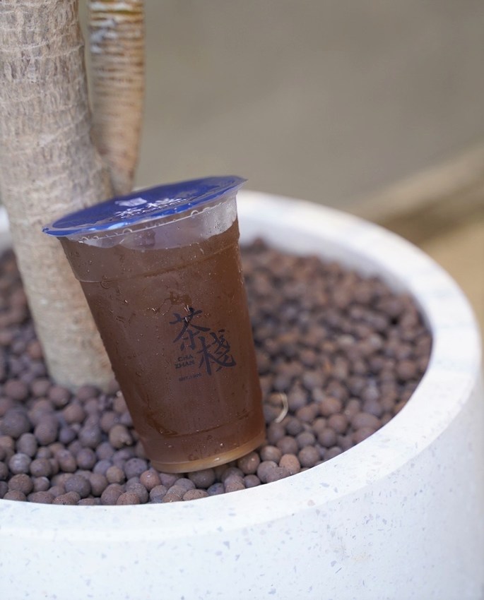 『茶棧-竹北總店』老一輩人的回憶，一賣就是近30年！現在不只有竹北喝得到，新竹也有門市啦！清水模裝潢文青好拍照！(內有菜單/分店資訊可以參考) - 阿華田的美食日記