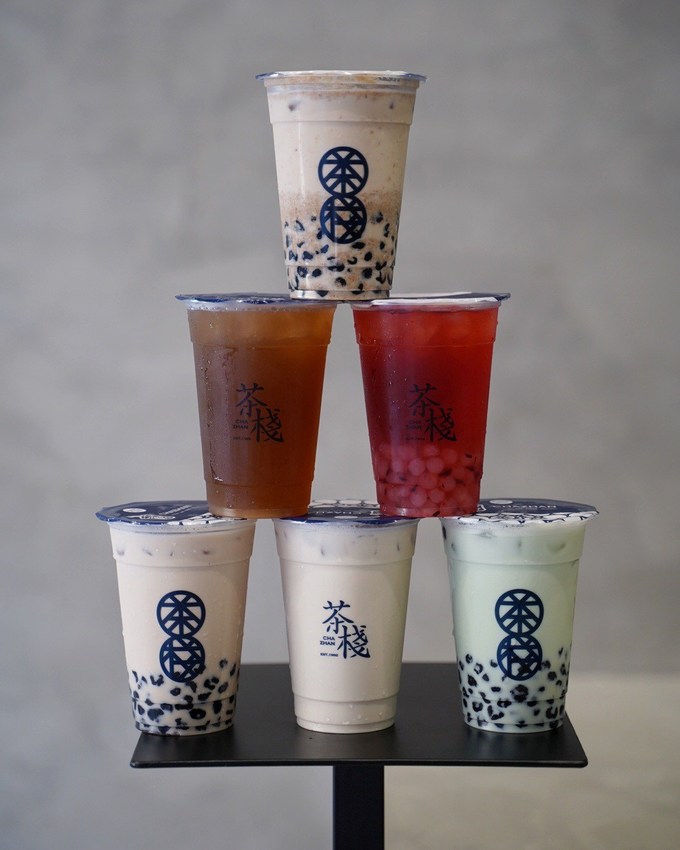 『茶棧-竹北總店』老一輩人的回憶，一賣就是近30年！現在不只有竹北喝得到，新竹也有門市啦！清水模裝潢文青好拍照！(內有菜單/分店資訊可以參考) - 阿華田的美食日記