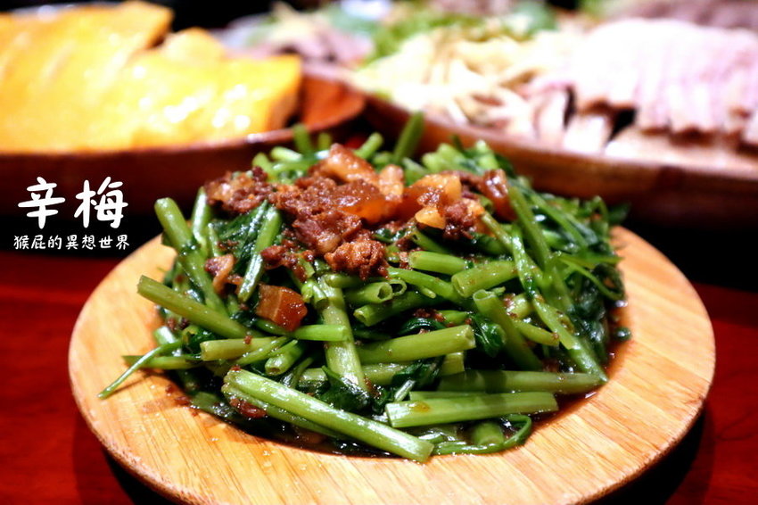 【桃園平鎮美食】辛梅小吃店阿嬤的味道！熔岩溫泉蛋乾麵蛋黃爆漿超誘人！古早味小吃，有家的味道！Google評價4.7顆星！ @猴屁的異想世界