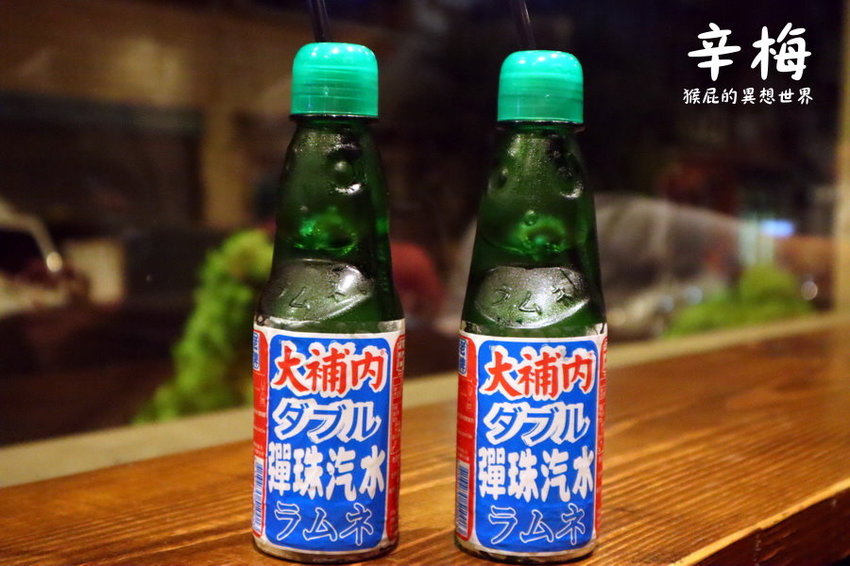 【桃園平鎮美食】辛梅小吃店阿嬤的味道！熔岩溫泉蛋乾麵蛋黃爆漿超誘人！古早味小吃，有家的味道！Google評價4.7顆星！ @猴屁的異想世界