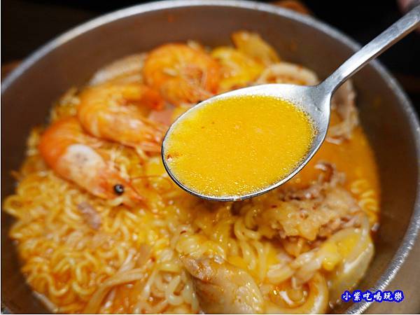 雙拼部隊鍋-瑪西所靜宜店 (1).jpg