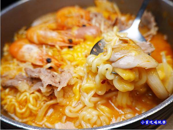 雙拼部隊鍋-瑪西所靜宜店 (3).jpg