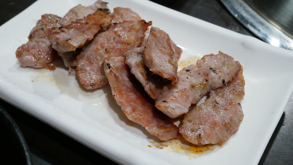 「中山」赤坂亭日式燒肉-民權東路上深夜燒烤吃到飽老店，吃的都是滿滿回憶