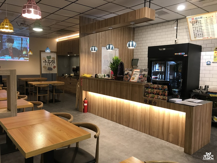 小石鍋台中黎明店|平價燒肉火鍋，超值享受！